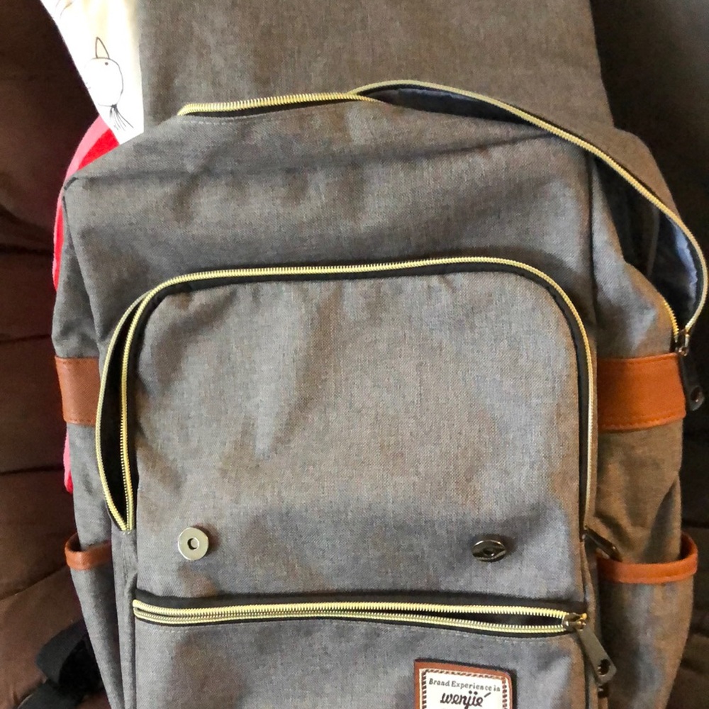 Like New Backpack - image 6